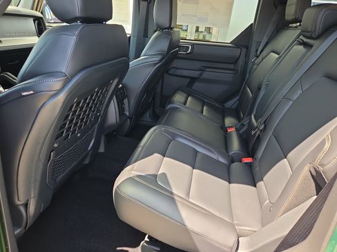 New 2025 Ford Bronco Badlands image 13