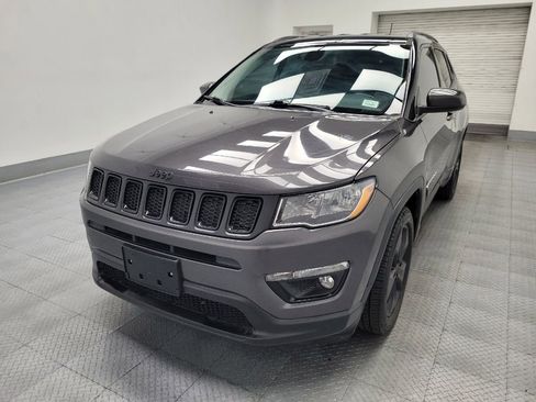 Used 2019 Jeep Compass Latitude FWD image 15