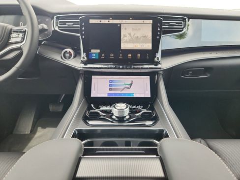 New 2026 Jeep Grand Wagoneer Summit AWD/4WD image 16