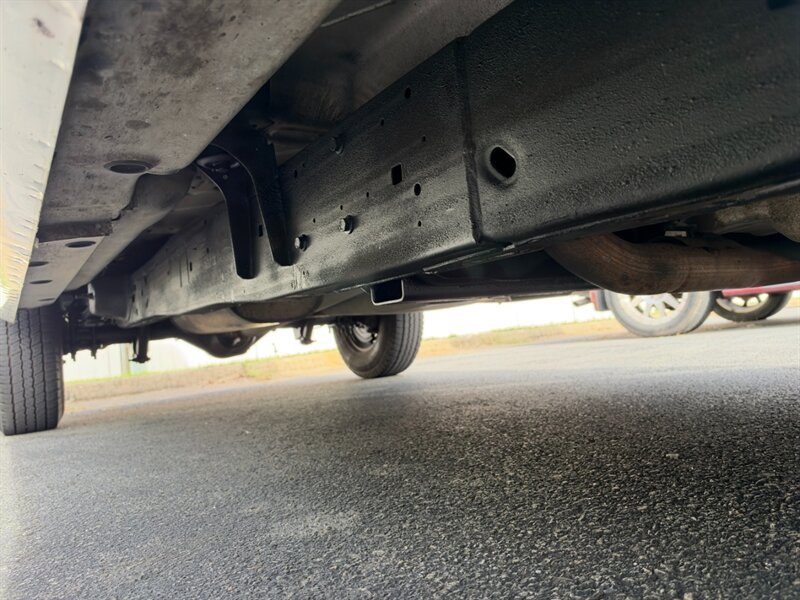 Used 2014 Chevrolet Express 2500 RWD image 17