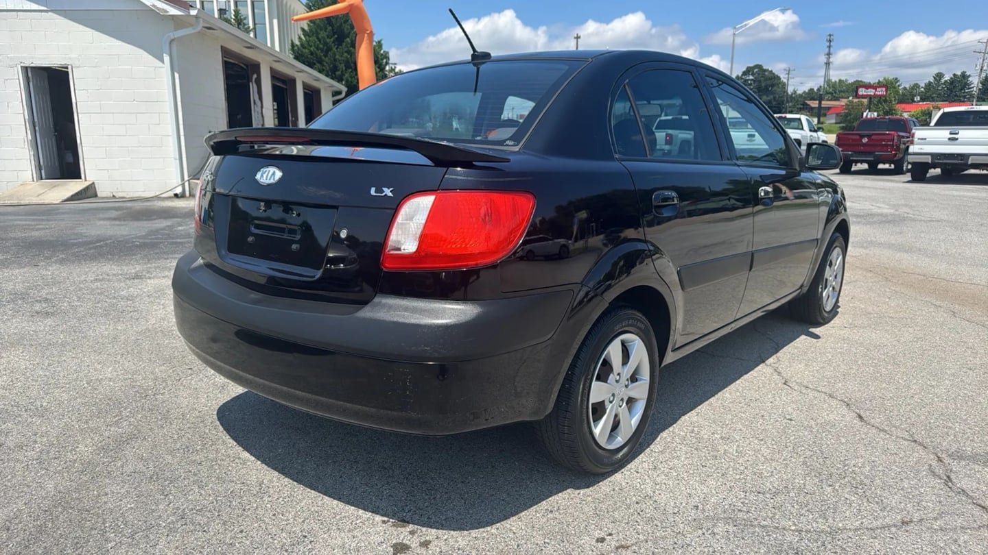 Used 2009 Kia Rio LX FWD image 5