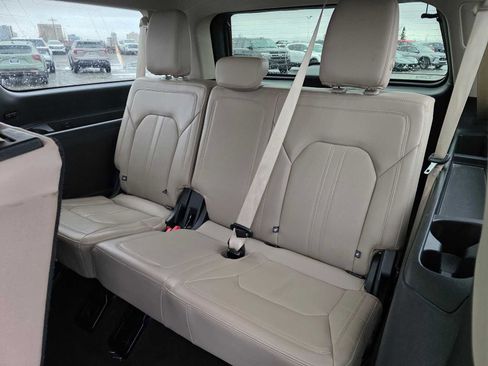 Used 2024 Ford Expedition Max Limited AWD/4WD image 16