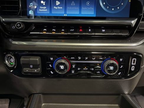 Used 2024 Chevrolet Silverado 1500 High Country w/ High Country Premium Package image 23