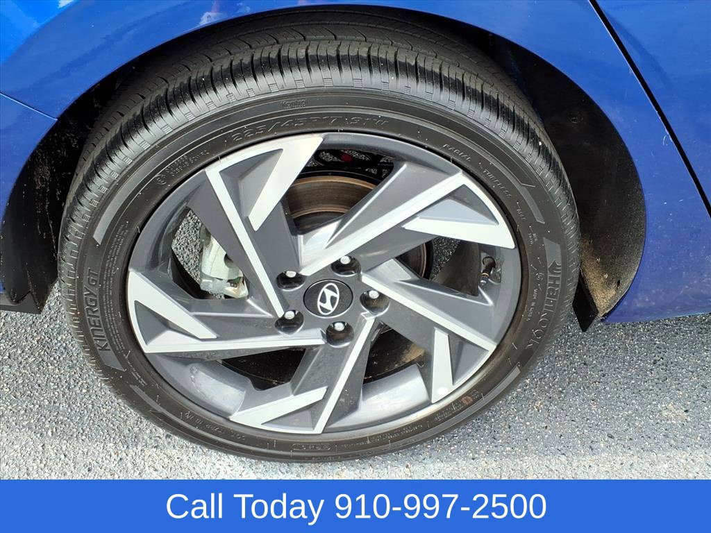 Used 2025 Hyundai Elantra SEL FWD image 20