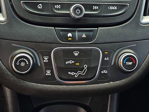 Used 2021 Chevrolet Malibu RS FWD image 16