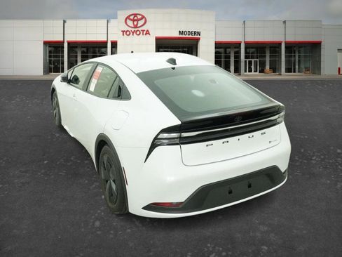 New 2026 Toyota Prius SE image 21