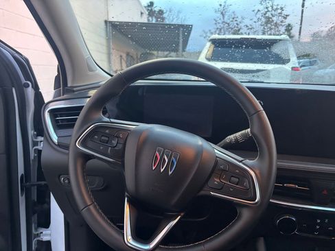 Used 2025 Buick Encore GX Preferred image 34