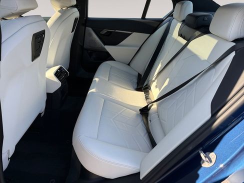 Certified 2026 BMW i5 eDrive40 AWD/4WD image 13