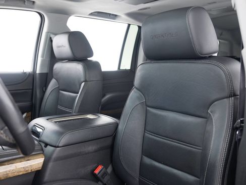 Used 2016 GMC Yukon XL Denali w/ Open Road Package image 22