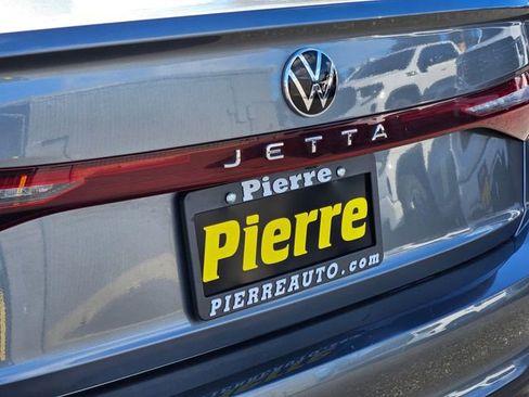 Used 2025 Volkswagen Jetta Sport FWD image 12