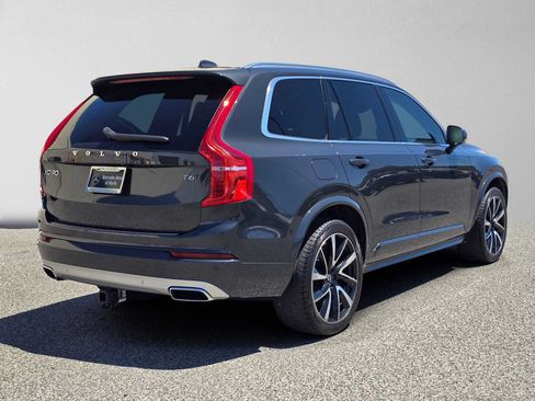 Used 2021 Volvo XC90 T6 Momentum w/ Protection Package Premier AWD/4WD image 3