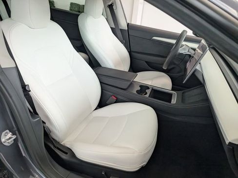 Used 2023 Tesla Model 3 Standard Range RWD image 12
