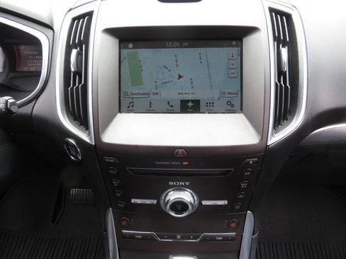 Used 2017 Ford Edge Titanium image 17