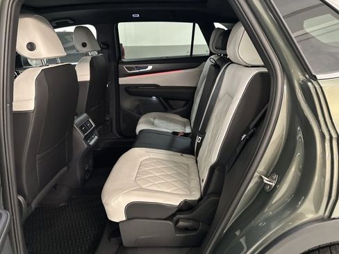 New 2026 Volkswagen Atlas Cross Sport SEL Premium R-Line AWD/4WD image 22