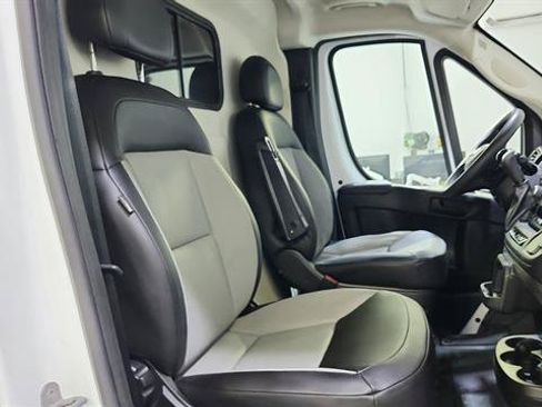 Used 2025 RAM ProMaster 2500 w/ Convenience Group FWD image 20