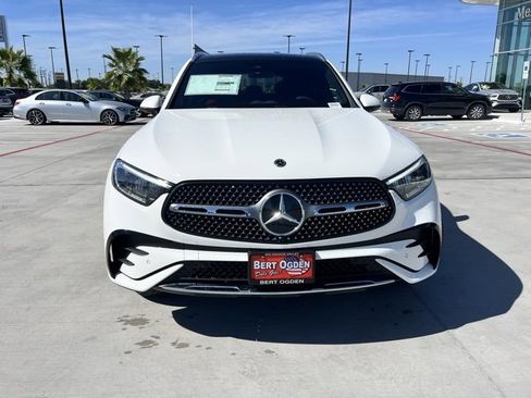 New 2026 Mercedes-Benz GLC 300 image 2