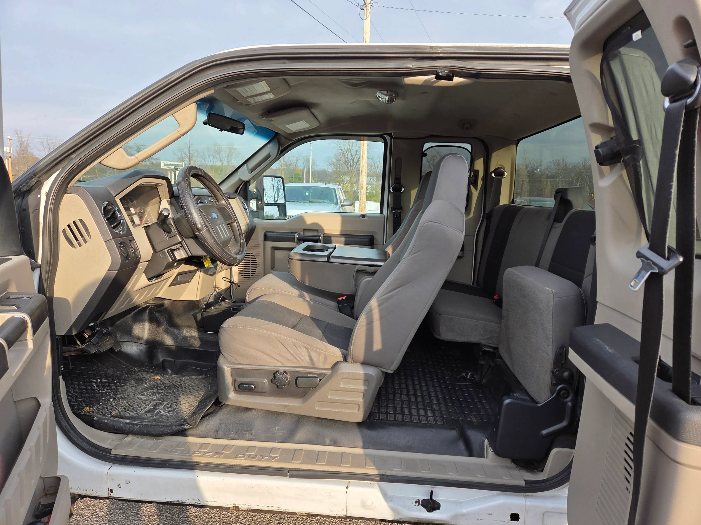 Used 2009 Ford F250 XLT AWD/4WD image 14