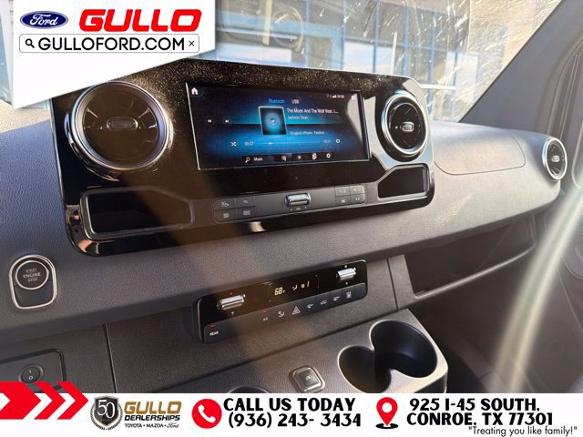 Used 2020 Mercedes-Benz Sprinter 2500 image 10