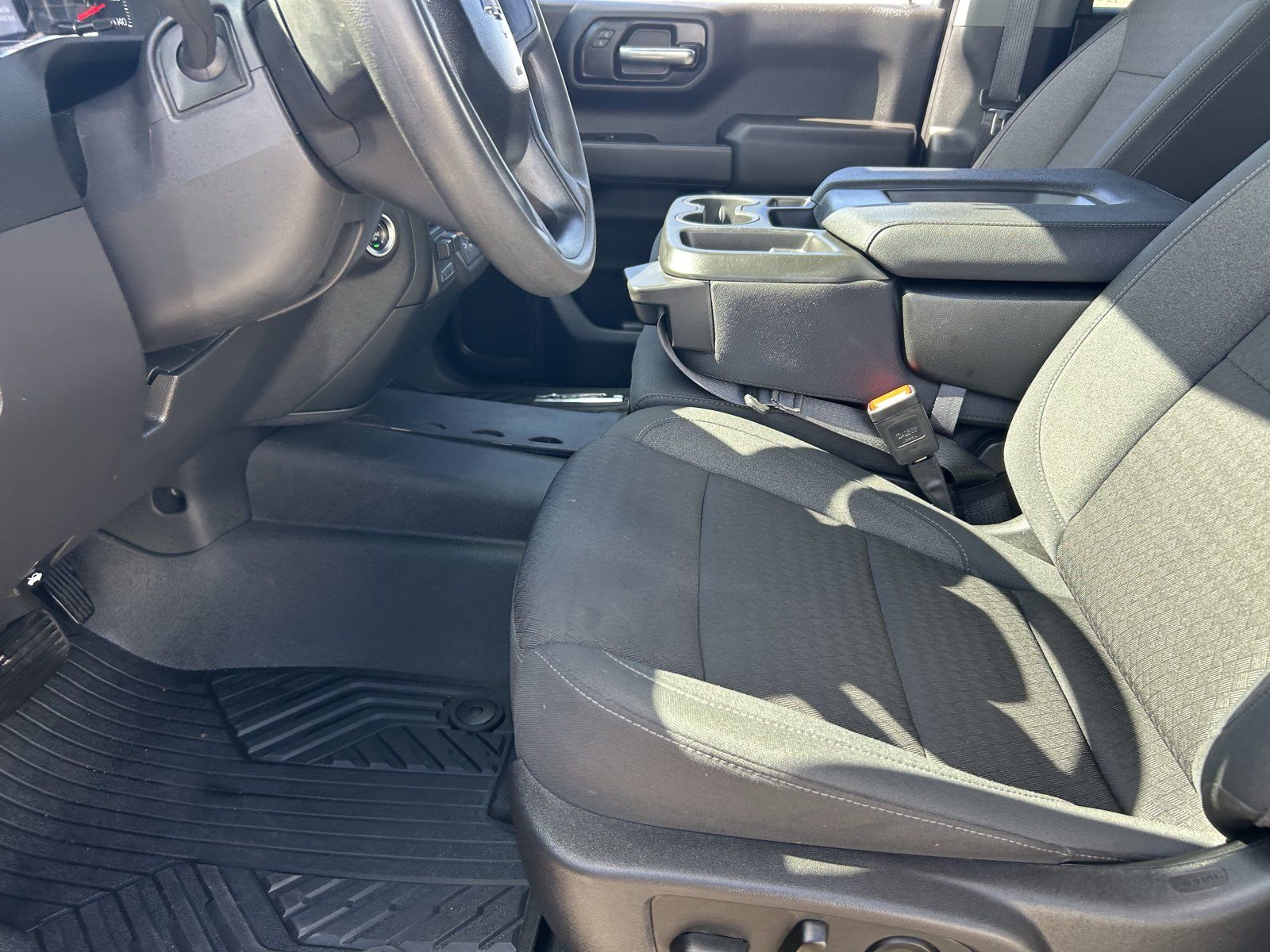Used 2025 Chevrolet Silverado 1500 Custom Trail Boss AWD/4WD image 13