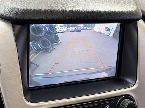 Used 2015 GMC Yukon Denali w/ Premium Package image 20