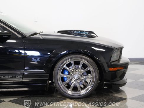 Used 2005 Ford Mustang GT RWD image 31