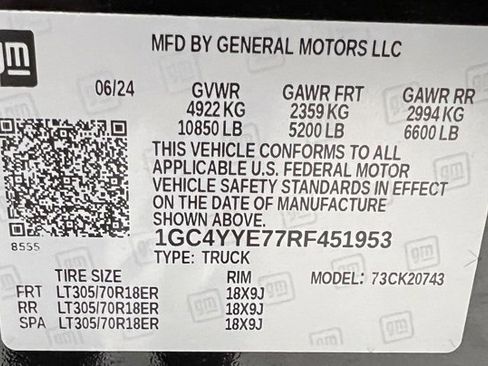 Used 2024 Chevrolet Silverado 2500 ZR2 w/ Technology Package image 64