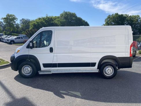 Used 2025 RAM ProMaster 2500 w/ U-Haul Equipment Group FWD image 5