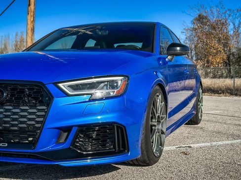 Used 2018 Audi RS 3 w/ Technology Package image 37