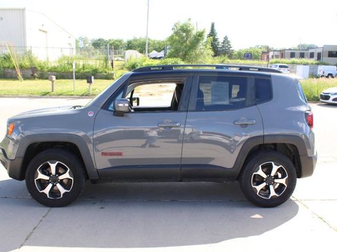 Used 2021 Jeep Renegade Trailhawk w/ Sun & Sound Group AWD/4WD image 5