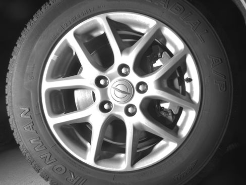 Used 2024 Chrysler Voyager LX image 13