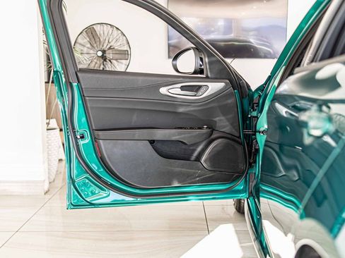 New 2025 Alfa Romeo Giulia AWD image 30