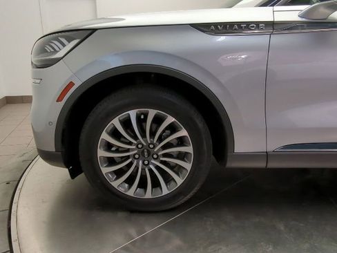 Used 2024 Lincoln Aviator Reserve w/ Equipment Group 201A AWD/4WD image 3