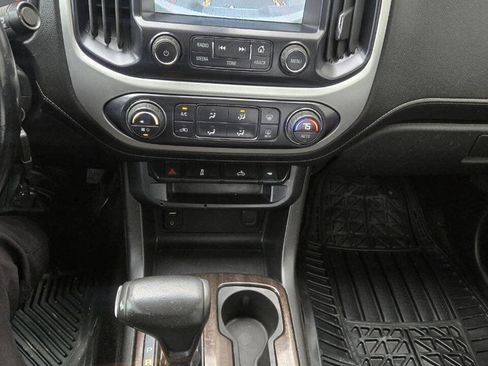 Used 2015 GMC Canyon SLE image 17