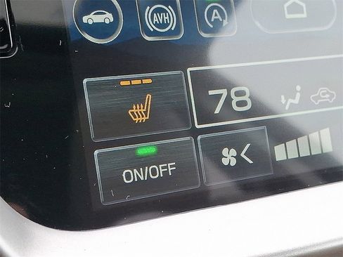 Certified 2025 Subaru Outback Limited image 23