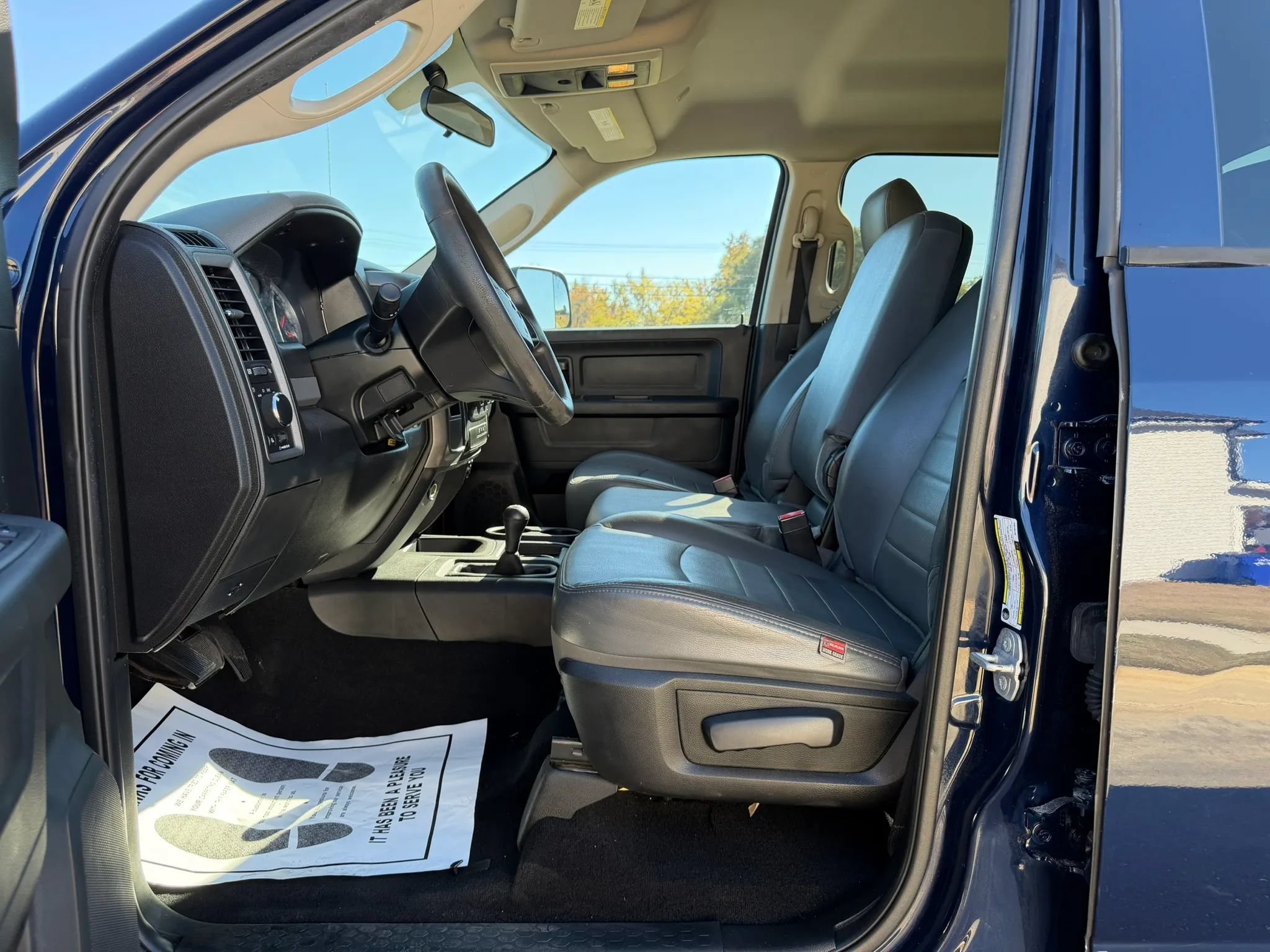 Used 2018 RAM 2500 Tradesman w/ Chrome Appearance Group AWD/4WD image 12
