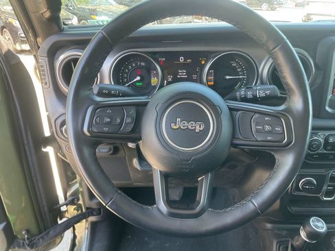 Used 2023 Jeep Wrangler Unlimited w/ Cold Weather Group AWD/4WD image 15