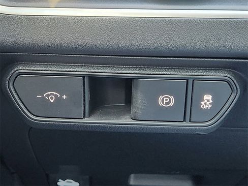 New 2025 Kia K4 LXS image 16