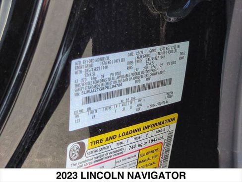 Used 2023 Lincoln Navigator Black Label image 29