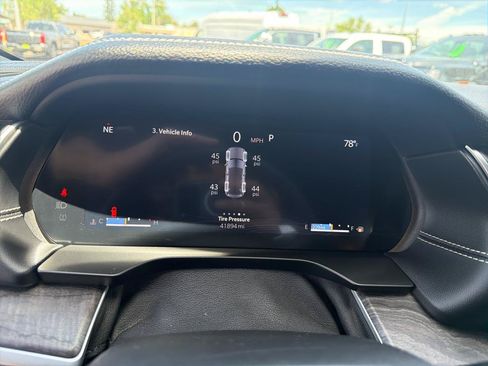 Used 2024 Jeep Grand Cherokee Limited w/ Luxury Tech Group II AWD/4WD image 10
