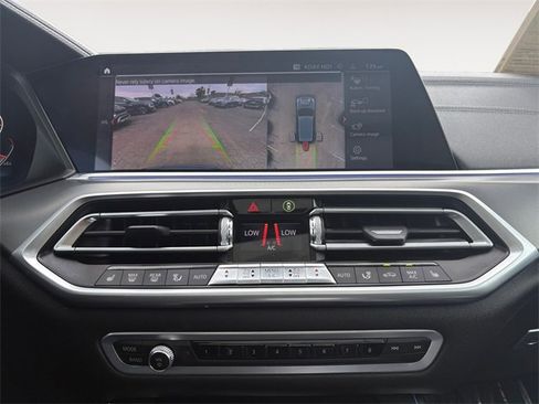 Used 2019 BMW X5 xDrive50i w/ Parking Assistance Package image 14