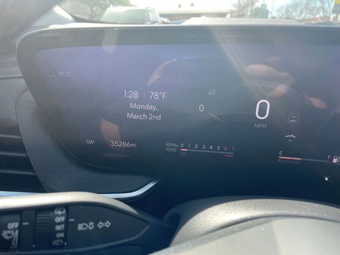 Used 2024 Buick Envision Preferred image 40