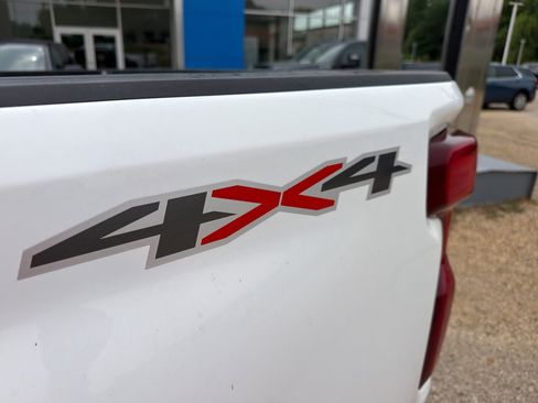 Used 2023 Chevrolet Silverado 2500 W/T w/ WT Safety Package AWD/4WD image 9