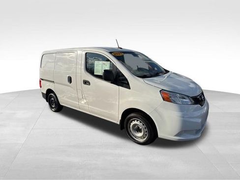 Used 2021 Nissan NV200 S image 3