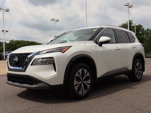 Used 2021 Nissan Rogue SV w/ Premium Package AWD/4WD image 9
