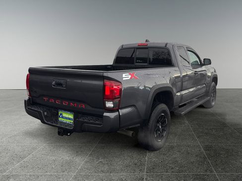 Used 2022 Toyota Tacoma SR w/ SX Package image 7