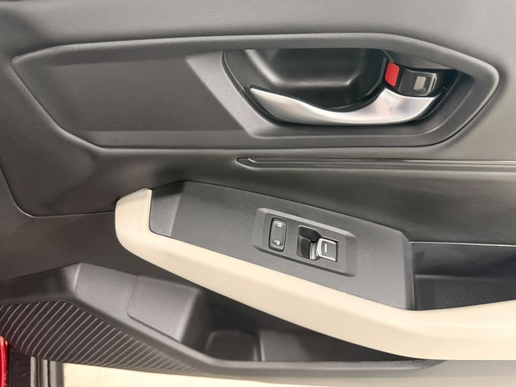 Certified 2025 Honda Accord SE image 40