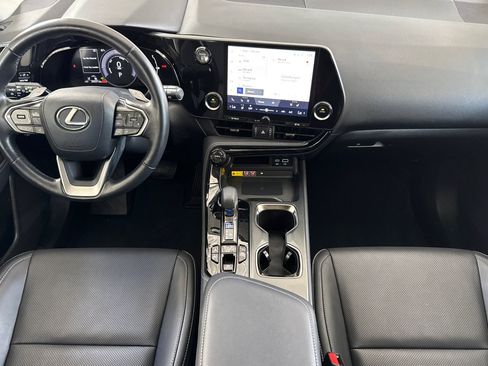 Used 2024 Lexus NX 350h AWD image 17