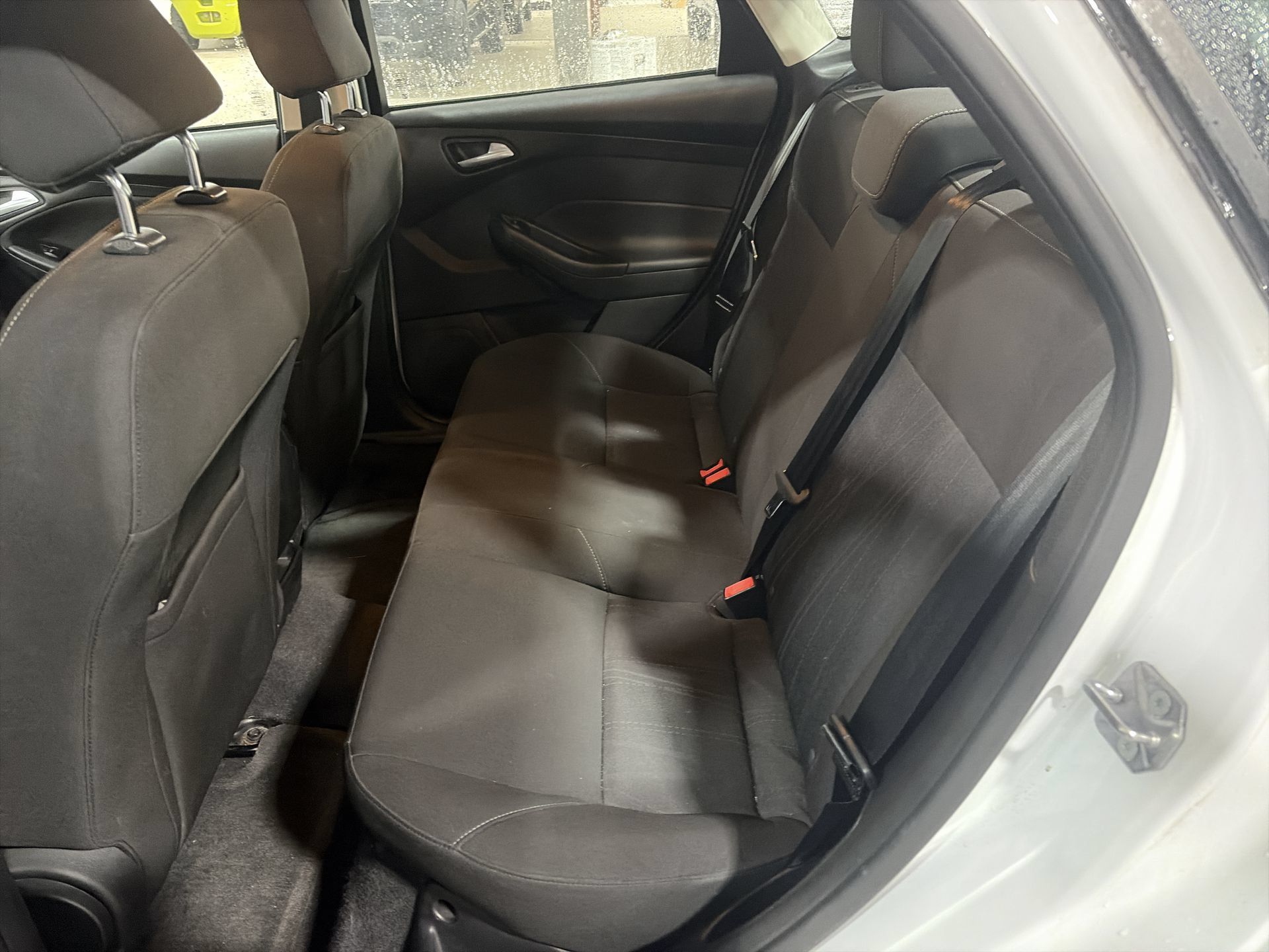 Used 2015 Ford Focus SE FWD image 27