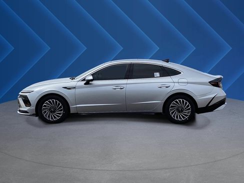 New 2026 Hyundai Sonata SEL FWD image 6