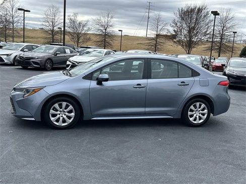Used 2023 Toyota Corolla LE image 7